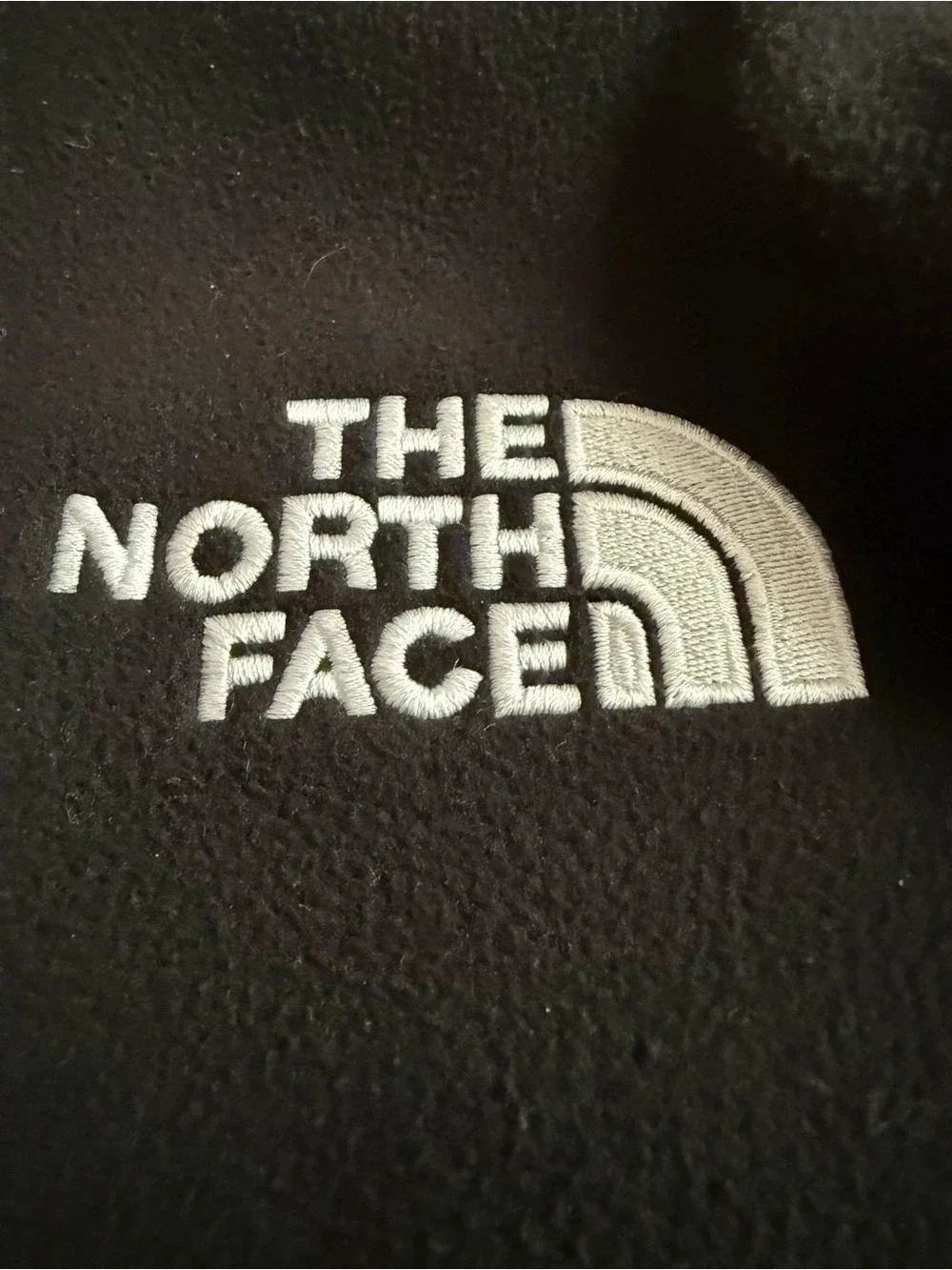 The North Face Men's Black Quarter-Zip Pullover